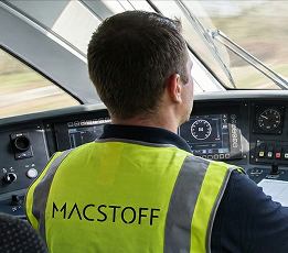 Operasyonel verimlilik için otomasyon sistemleriyle donatılmış, modern vagon bakım ve revizyon tesisleri kurulumu gerçekleştiriyoruz.